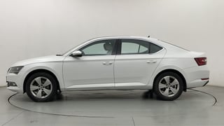 Used 2018 Skoda Superb Style TSI AT Petrol Automatic exterior LEFT SIDE VIEW