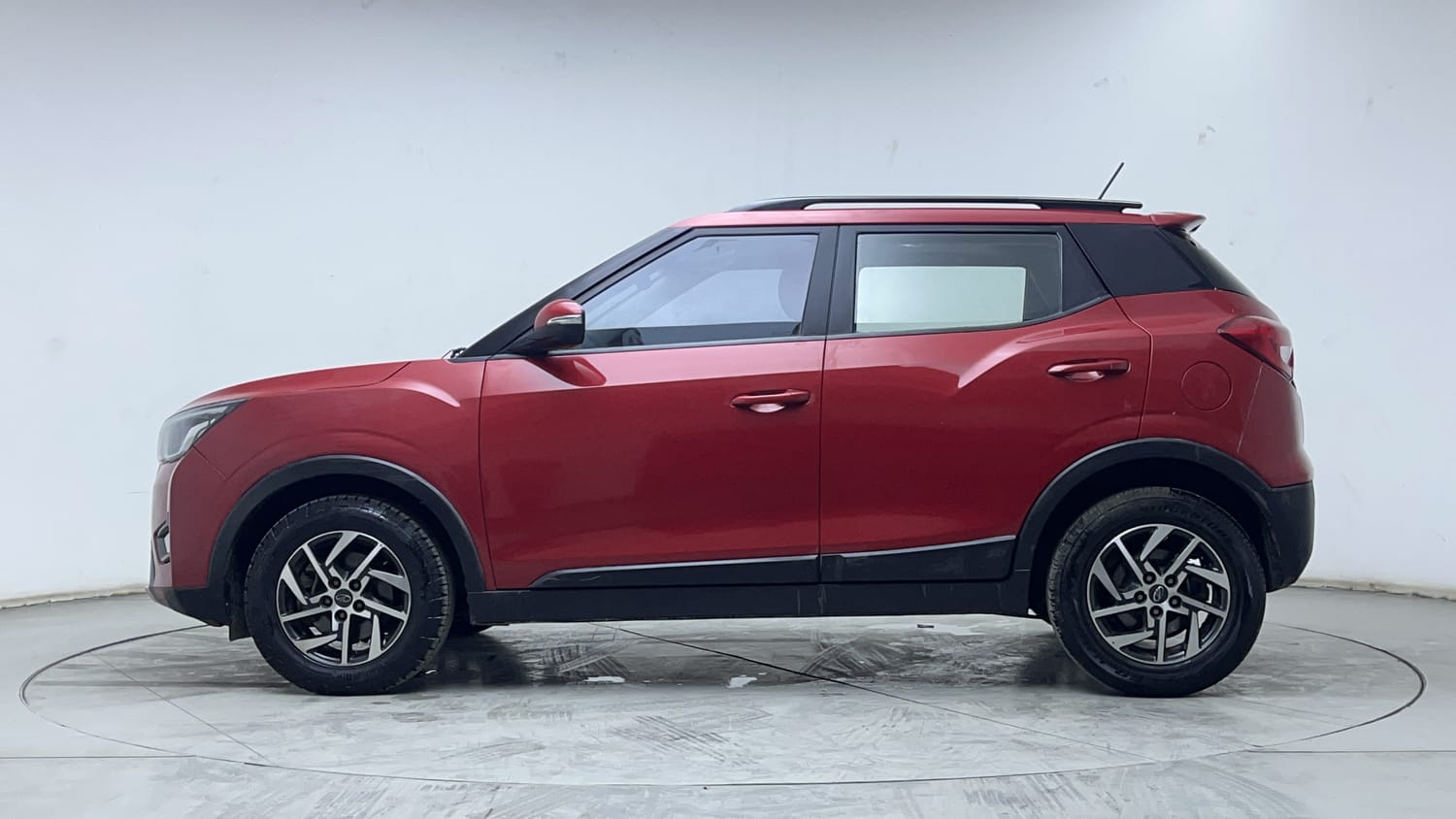2022 Mahindra XUV 300 - 2