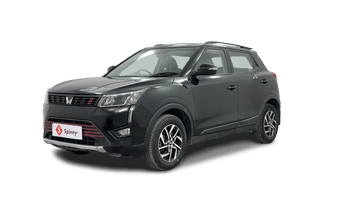 Used 2023 Mahindra XUV 300 W8 (O) 1.2 Petrol Petrol Manual Image