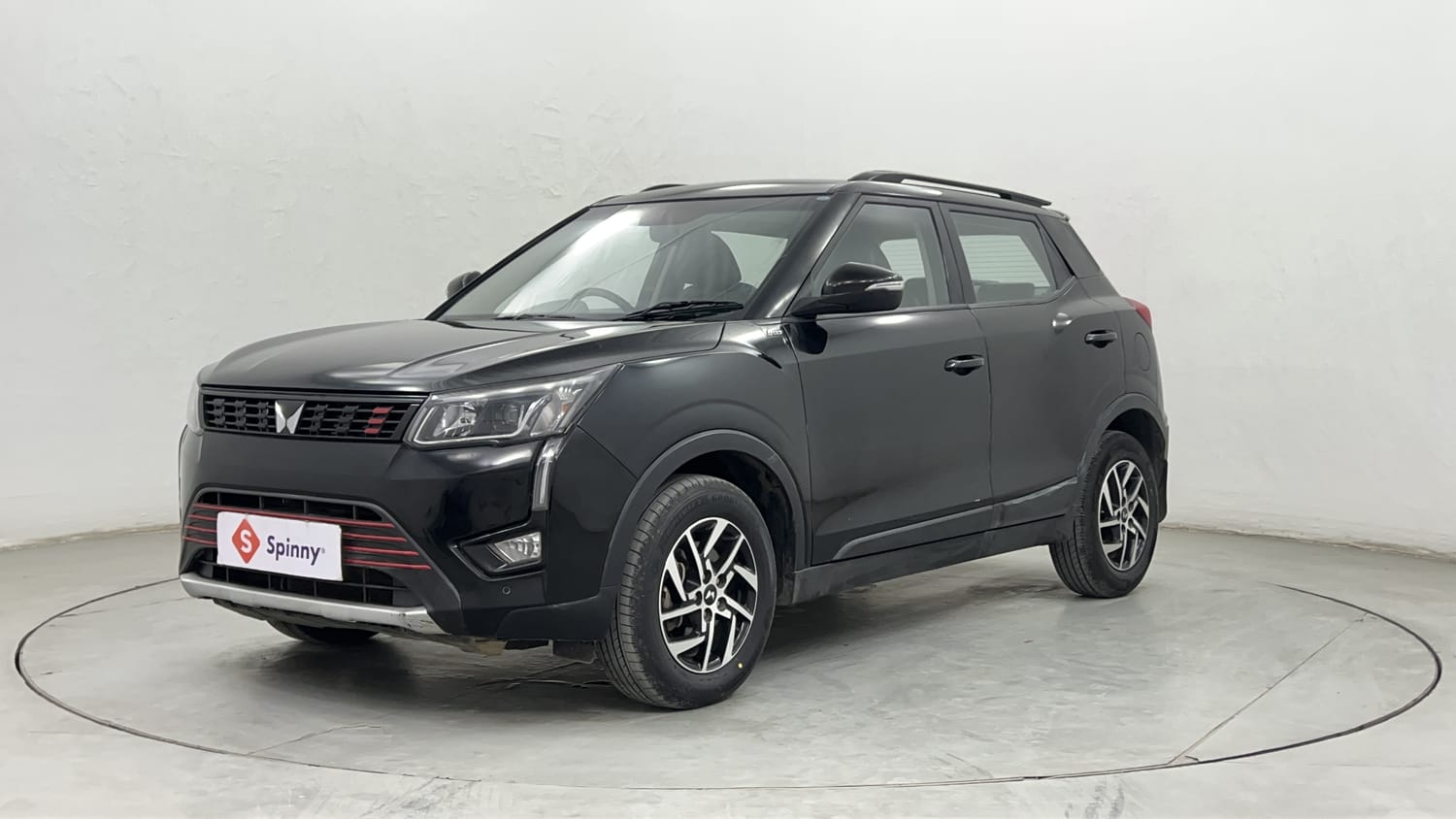 2022 Mahindra XUV 300 W8 (O) 1.2 Petrol