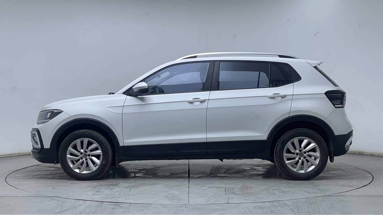 2022 Volkswagen Taigun - 2
