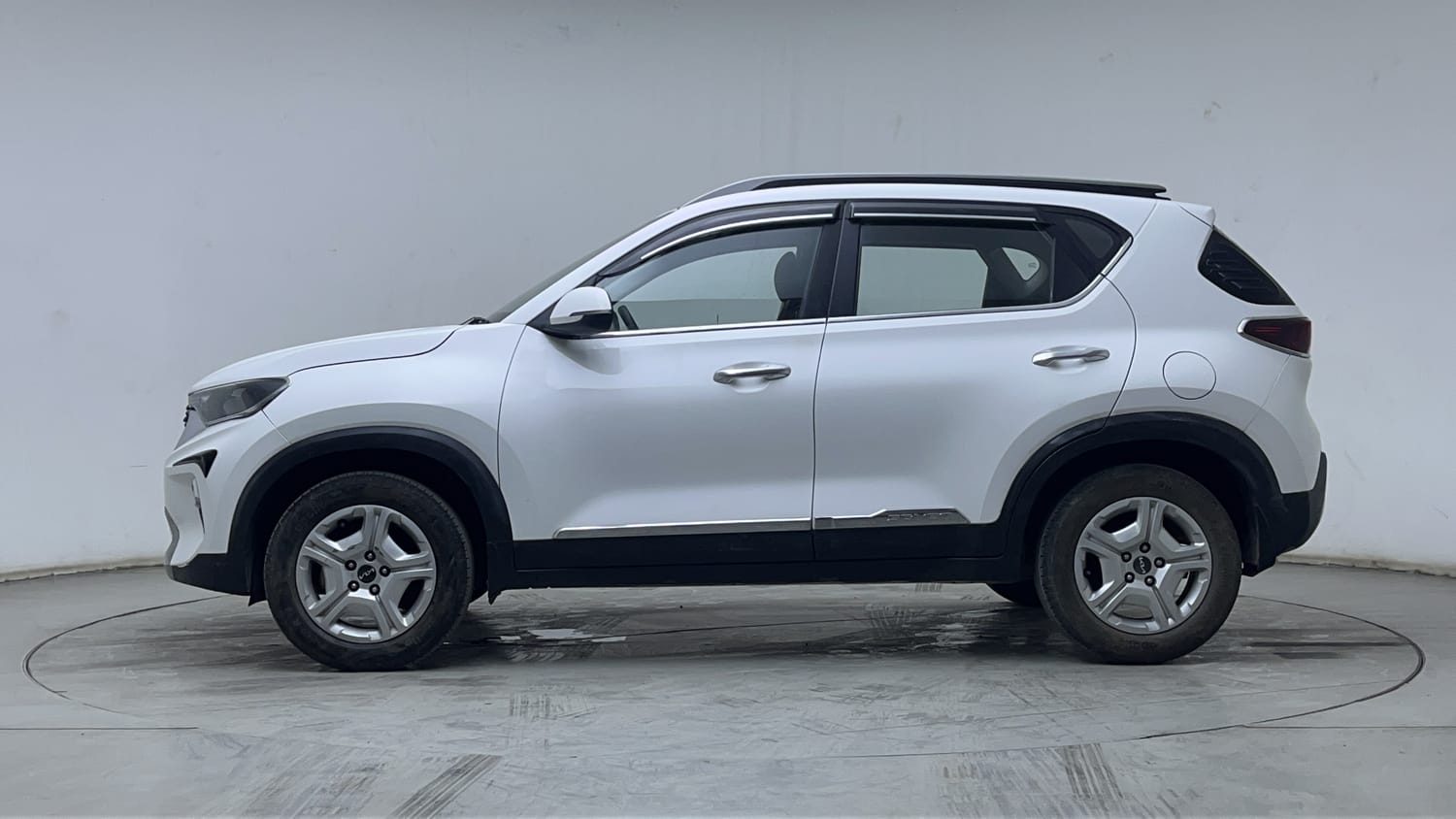 2023 Kia Sonet - 2