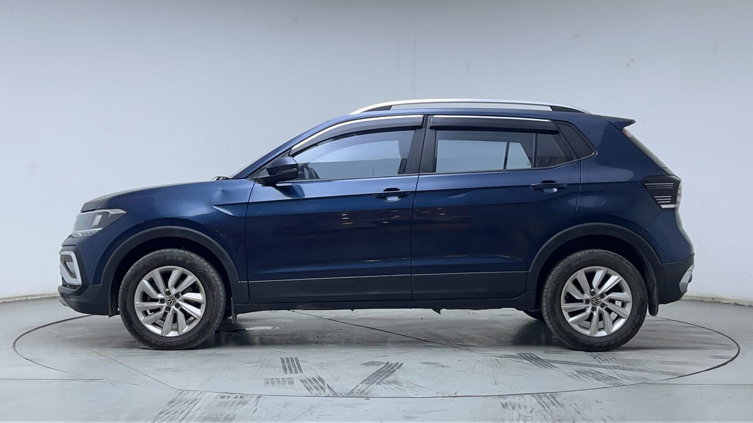 2023 Volkswagen Taigun - 2