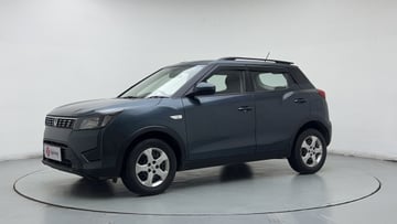 Used 2023 Mahindra XUV 300 W6 1.2 Petrol AMT Petrol Automatic Image