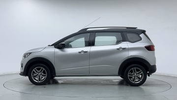 Used 2023 Renault Triber RXZ Dual Tone Petrol Manual Image