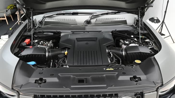 New Land Rover Defender engine ENGINE & BONNET OPEN FRONT VIEW