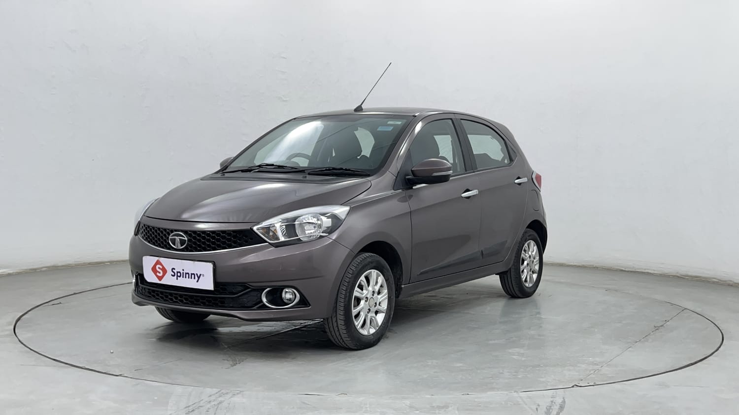2017 Tata Tiago Revotron XZA