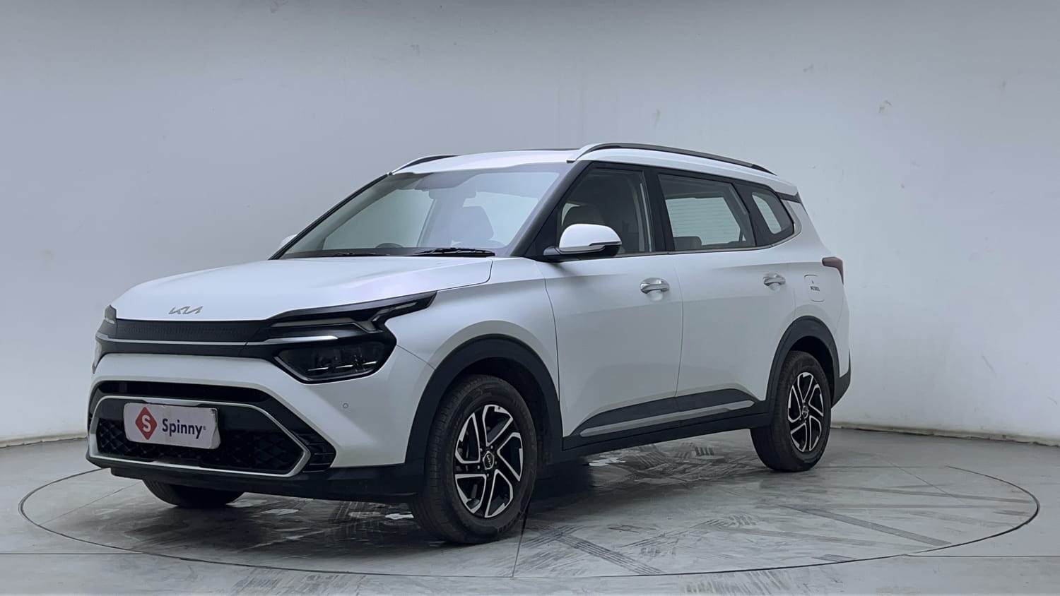 2022 Kia Carens Luxury Plus 1.4 Petrol 6 STR