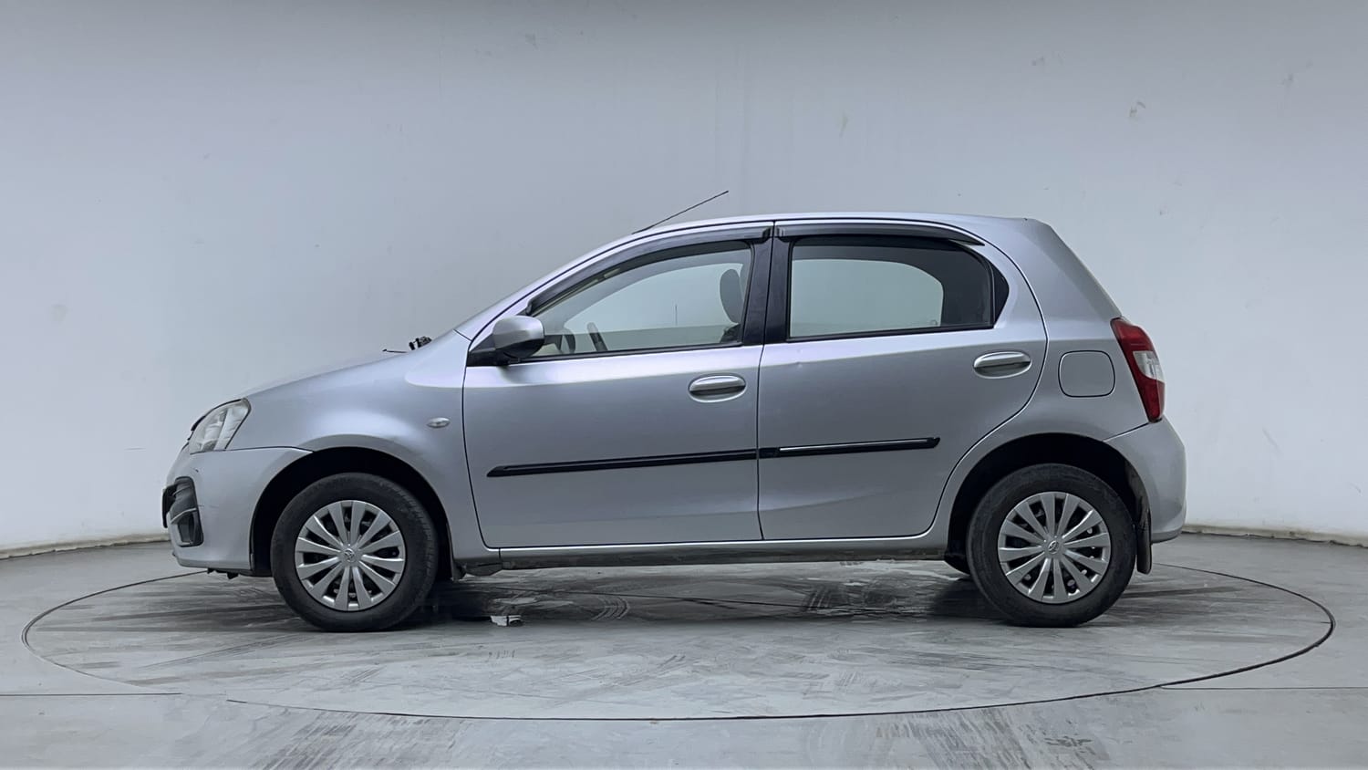 2017 Toyota Etios Liva - 2