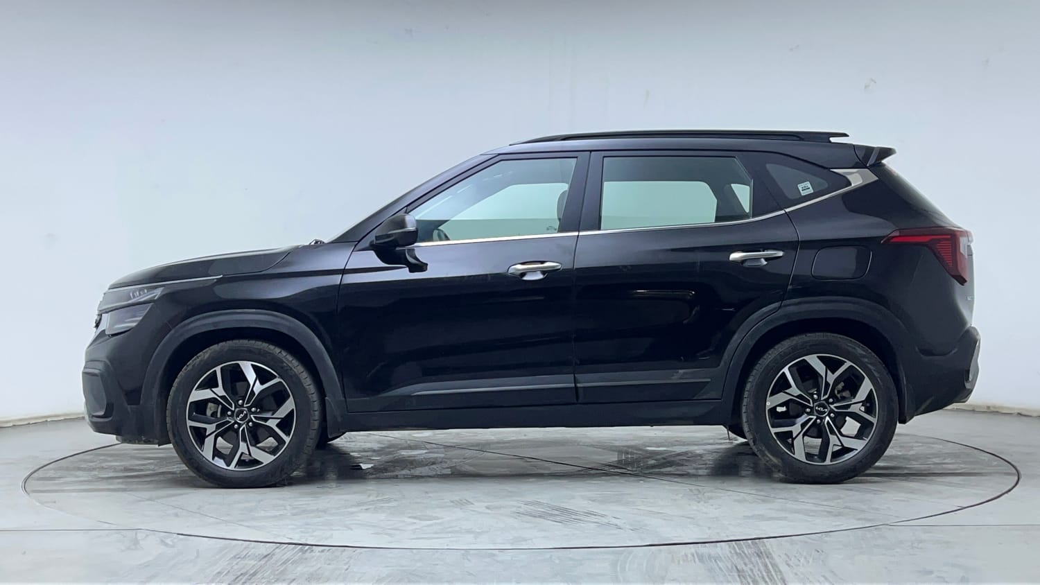 2023 Kia Seltos - 2