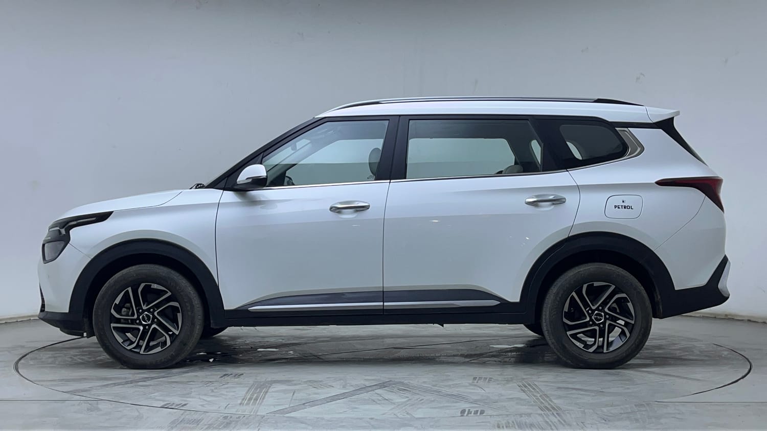 2022 Kia Carens - 2