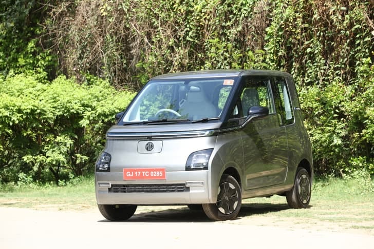 New MG Motors Comet EV exterior FRONT WINDSHIELD VIEW