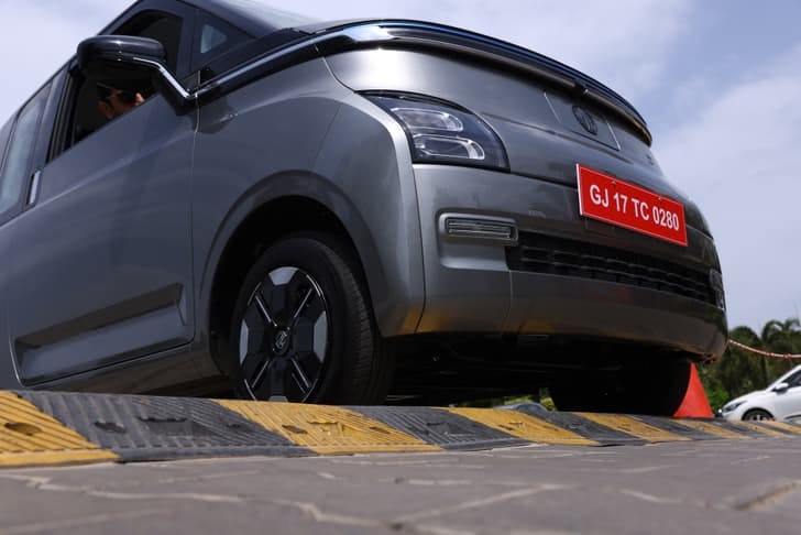 New MG Motors Comet EV exterior RIGHT SIDE VIEW