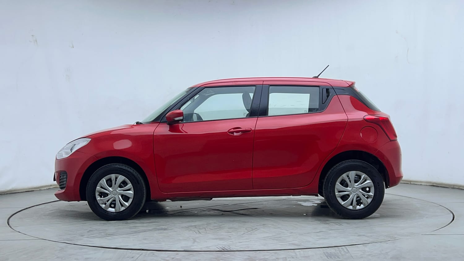 2021 Maruti Suzuki Swift - 2