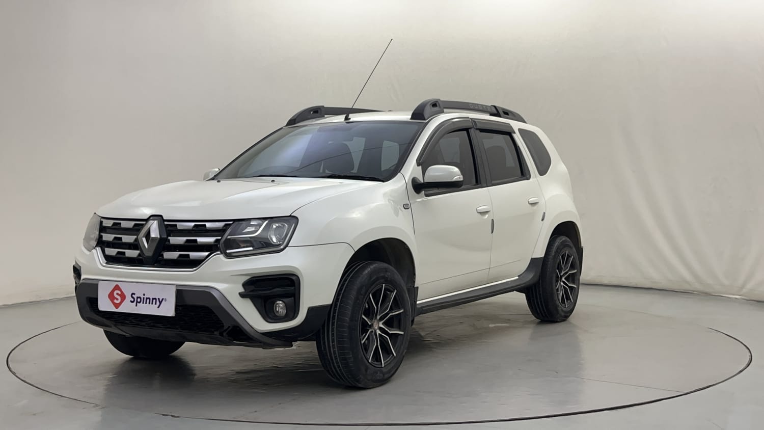 2021 Renault Duster RXS 1.5 MT Petrol+CNG (Outside Fitted)