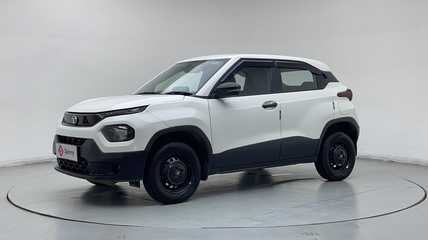 2024 Tata Punch Pure MT