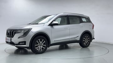 Used 2023 Mahindra XUV700 AX 7 Luxury Pack Petrol AT 7 STR Petrol Automatic Image