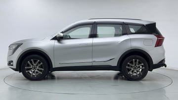 Used 2023 Mahindra XUV700 AX 7 Luxury Pack Petrol AT 7 STR Petrol Automatic Image