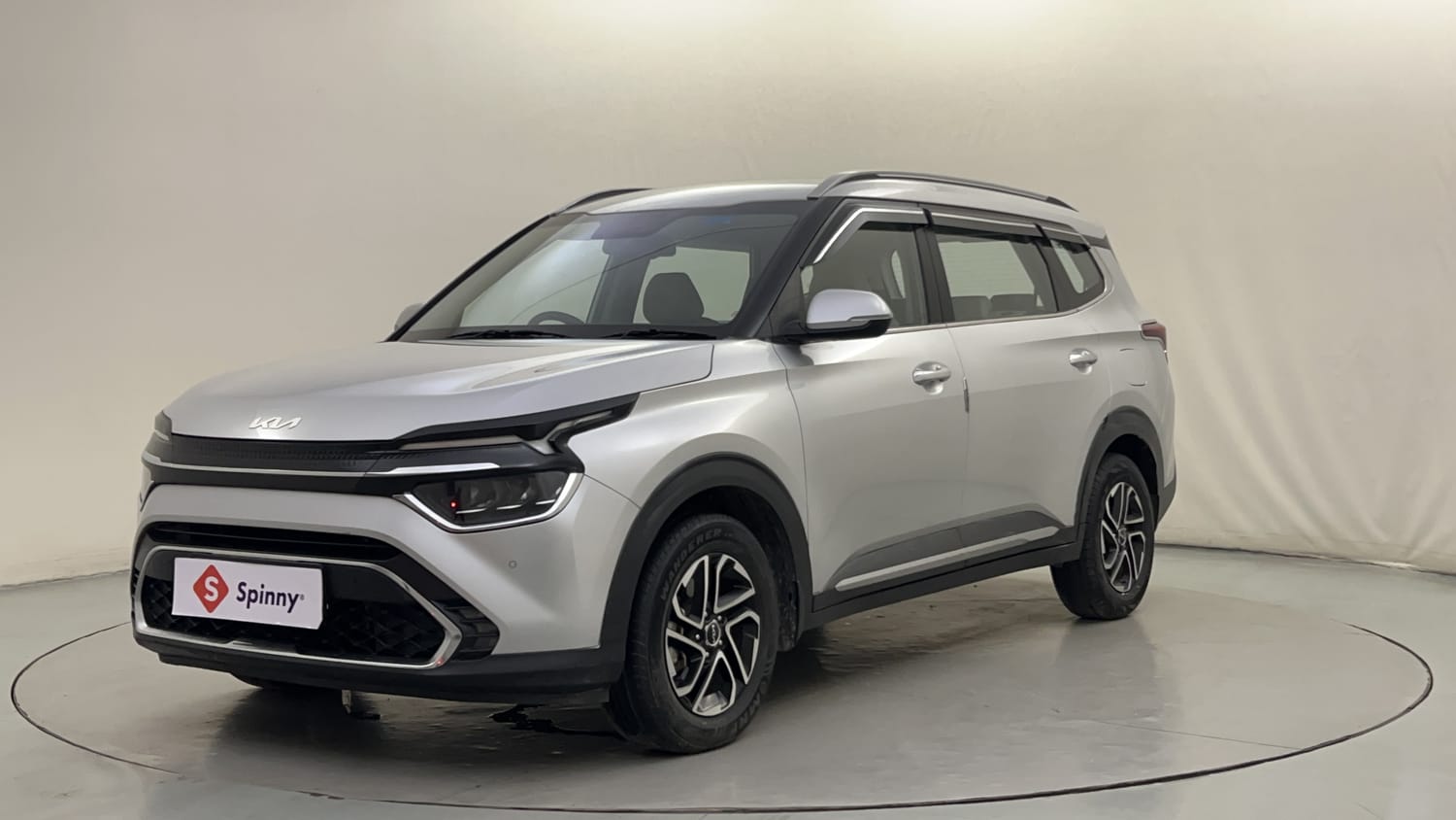 2023 Kia Carens Luxury Plus 1.5 Diesel AT 7 STR