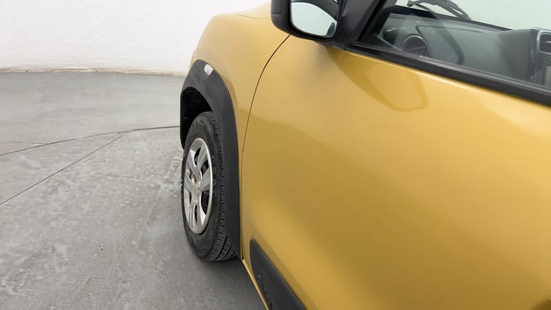Used 2016 Renault Kwid RXT Petrol Manual dents MINOR DENT