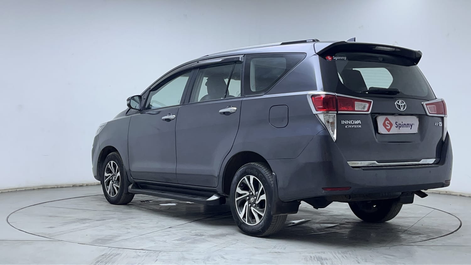 2022 Toyota Innova Crysta - 3