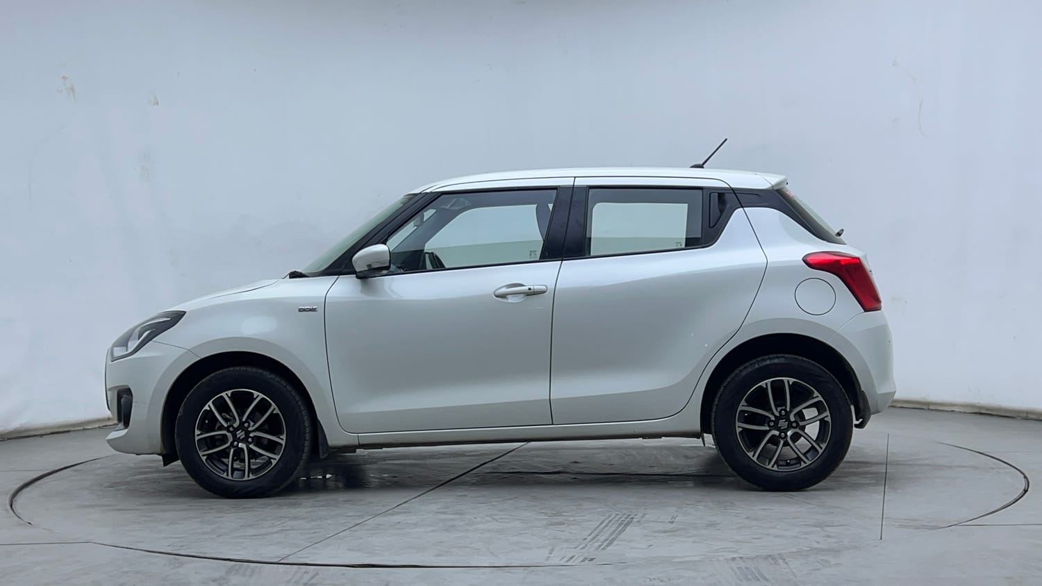 2019 Maruti Suzuki Swift - 2