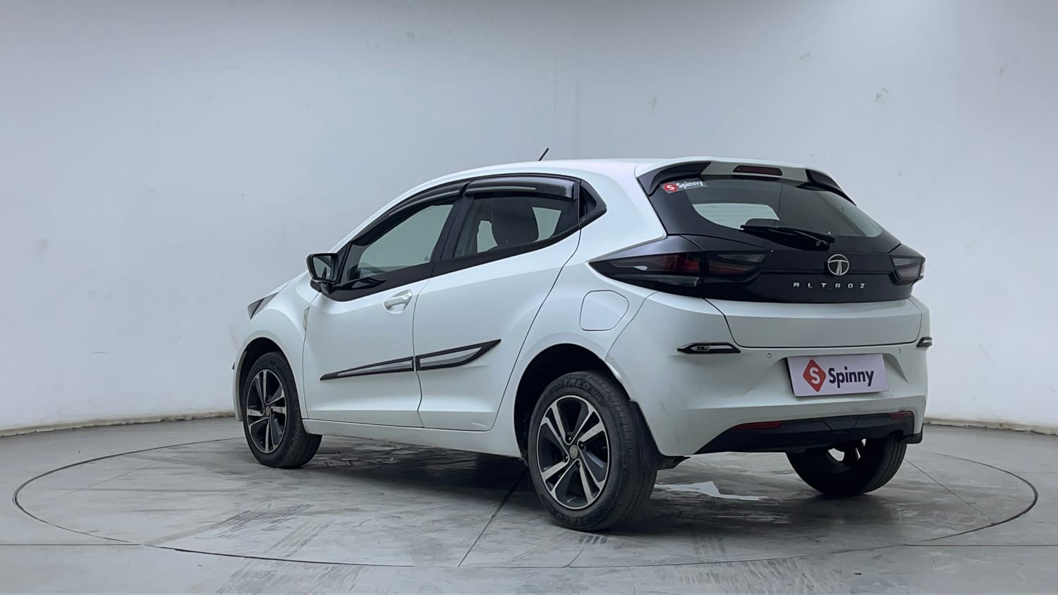 2023 Tata Altroz - 3