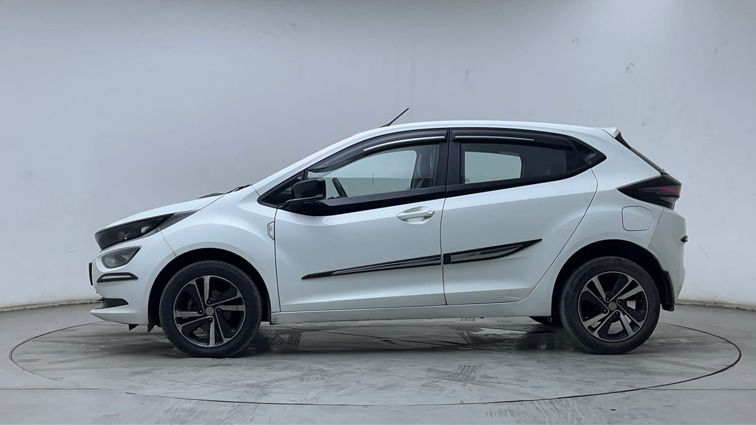 2023 Tata Altroz - 2