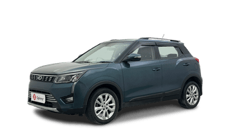 Used 2022 Mahindra XUV 300 W8 1.2 Petrol Petrol Manual Image