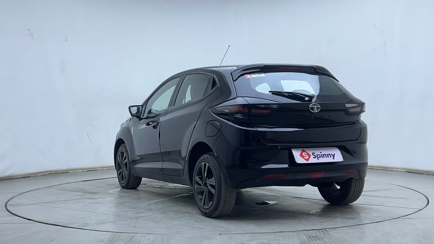 2022 Tata Altroz - 3