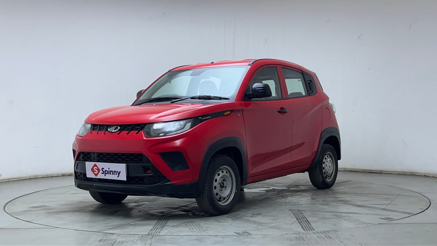 Mahindra KUV100 NXT - Photo 1