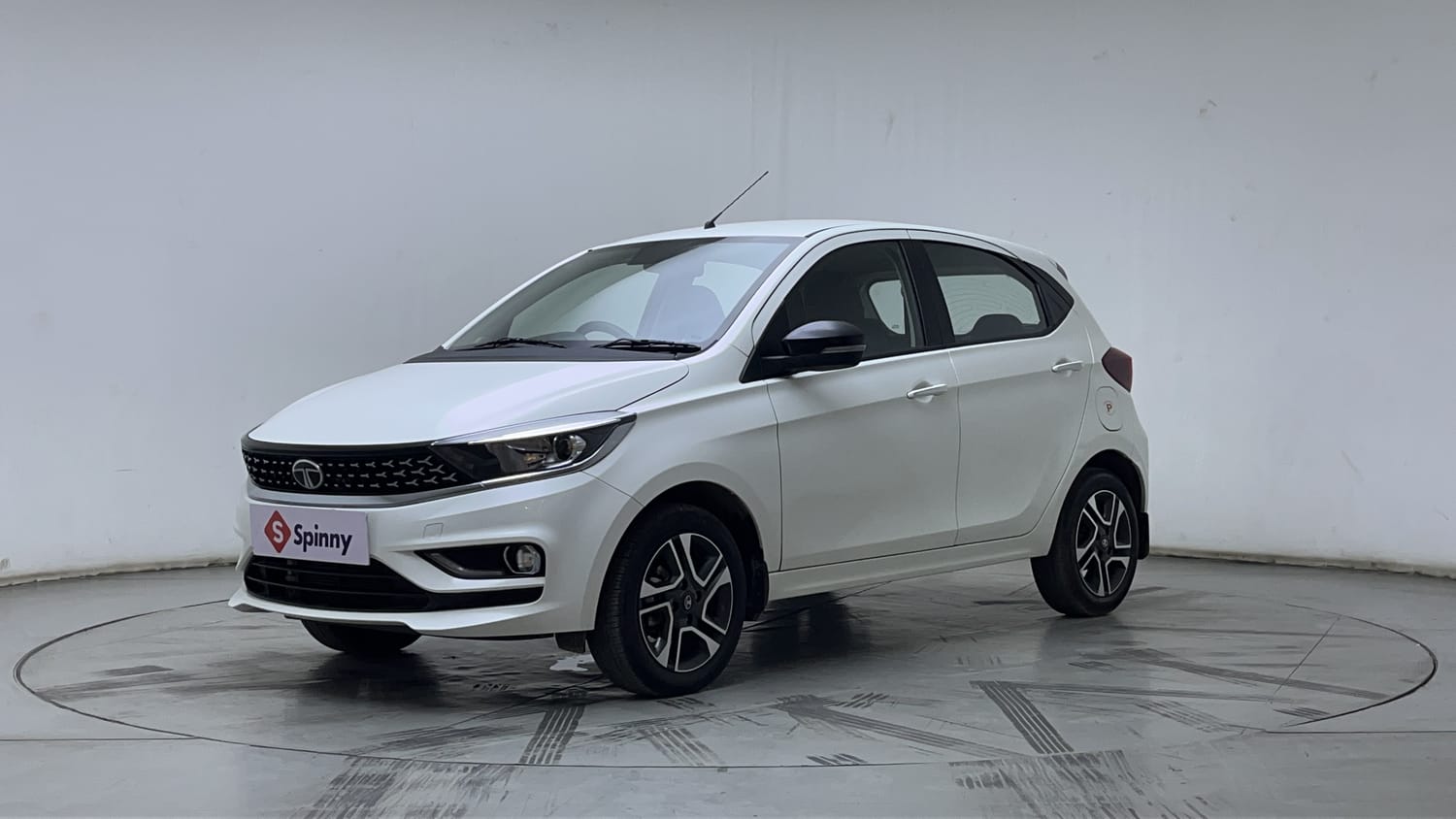 2024 Tata Tiago XZA Plus