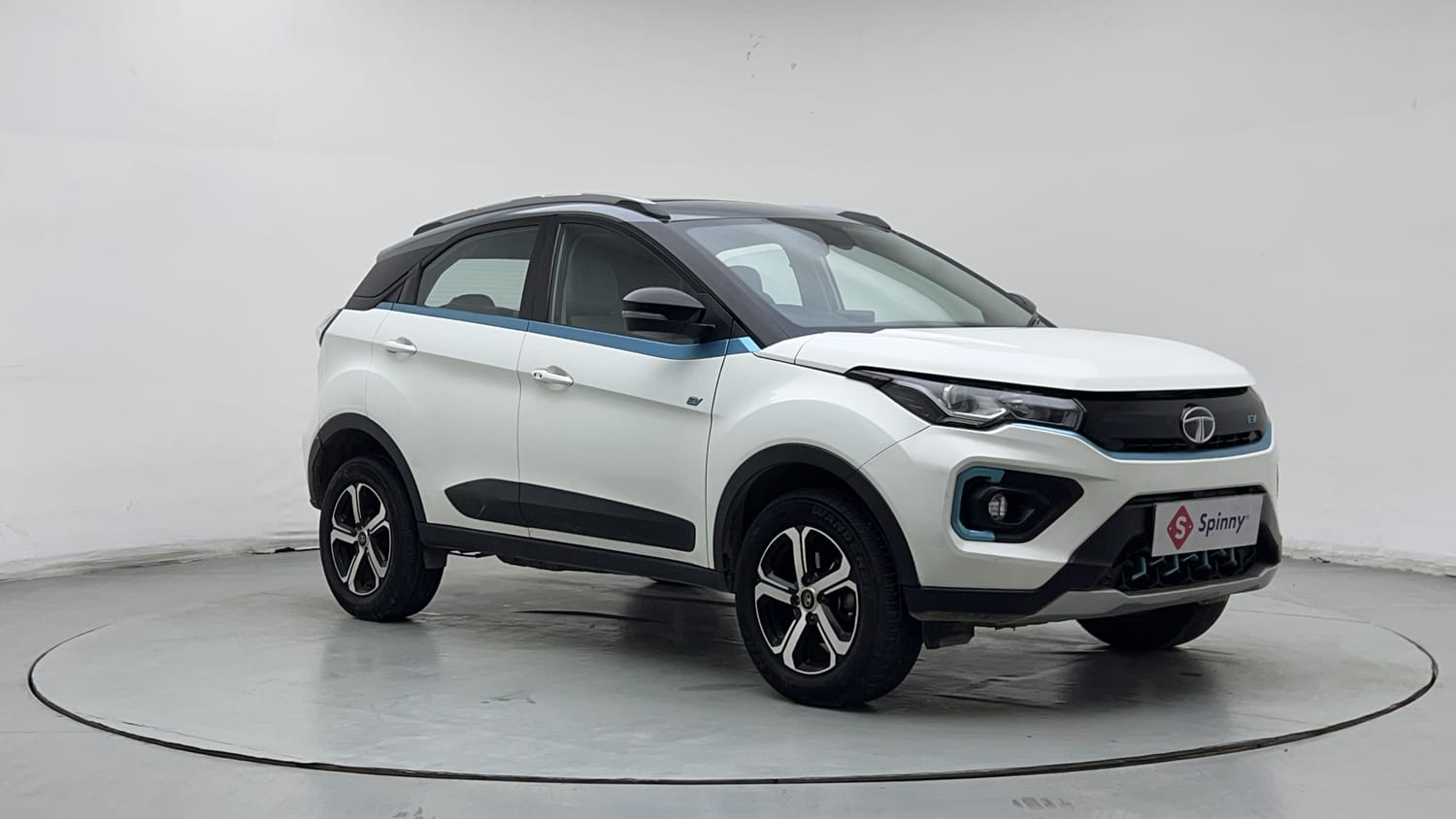 2022 Tata Nexon EV XZ Plus LUX - Photo 7