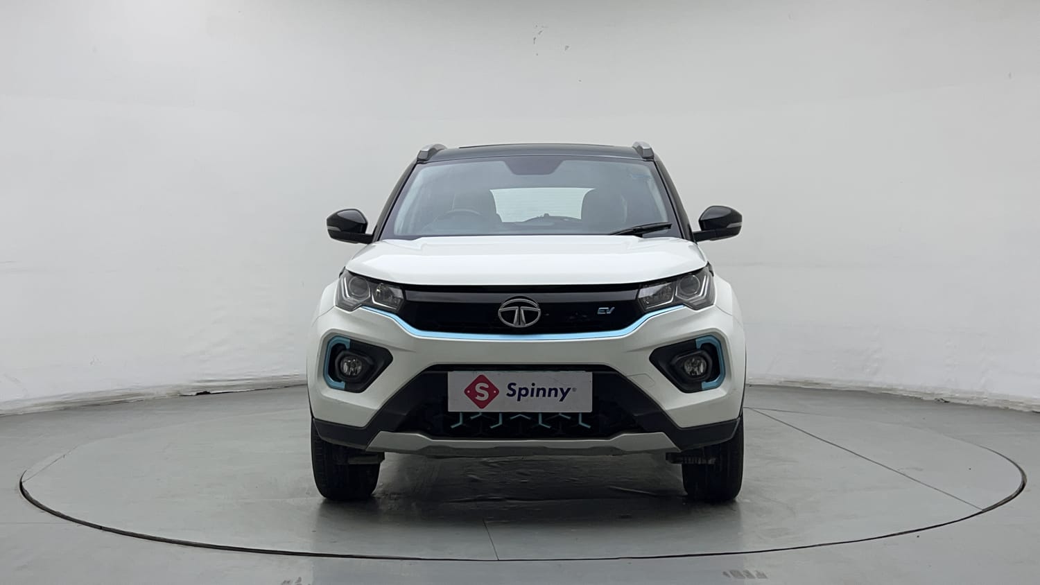 2022 Tata Nexon EV XZ Plus LUX - Photo 8