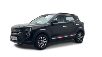 Used 2025 Mahindra XUV 3XO AX5 1.5 Diesel Diesel Manual Image