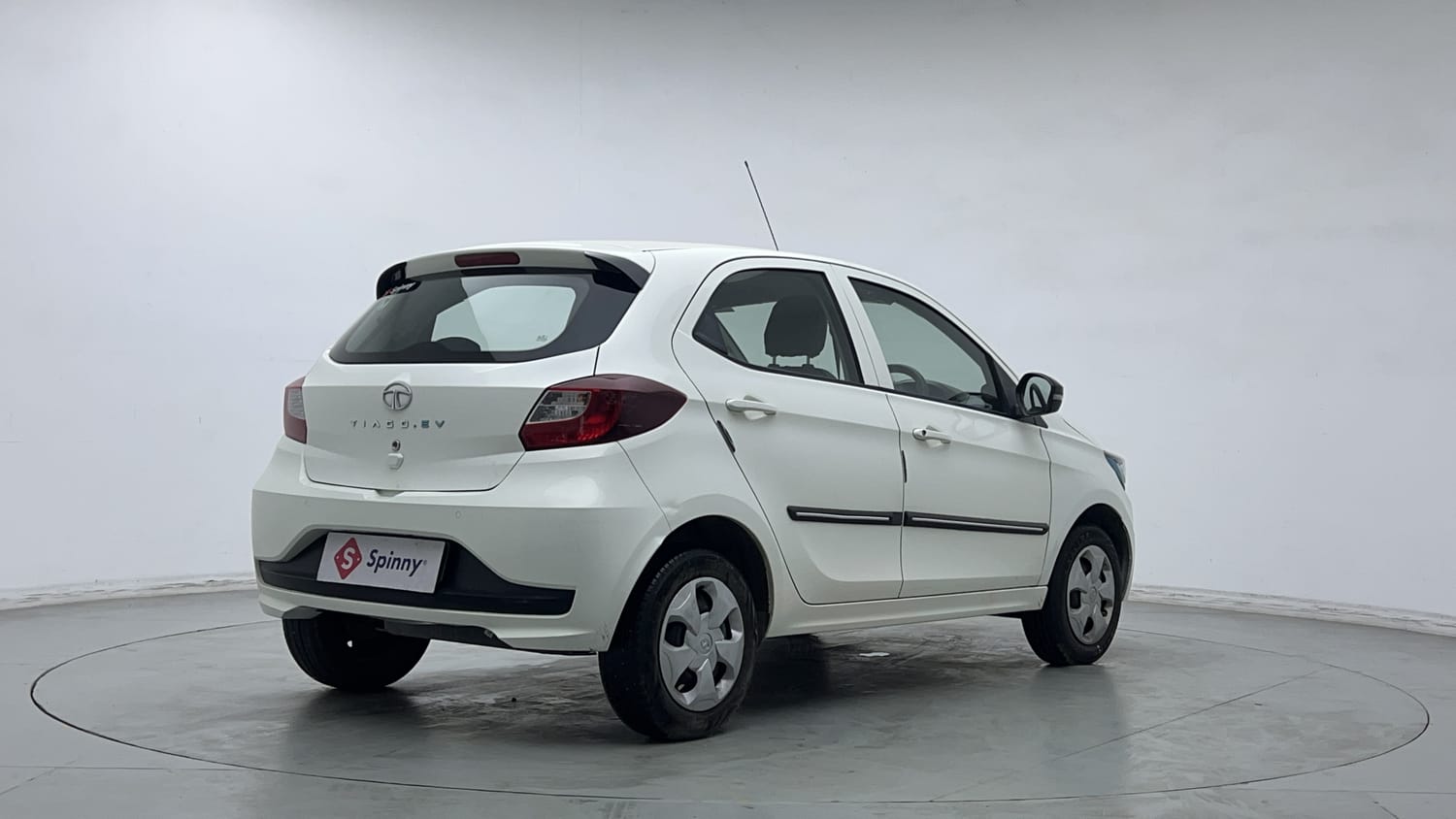 2023 Tata Tiago EV XT Long Range - Photo 5