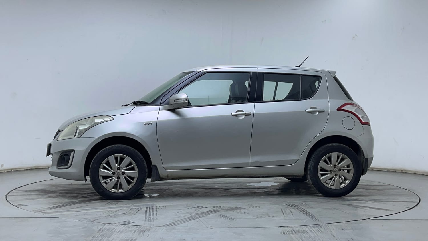 2015 Maruti Suzuki Swift - 2