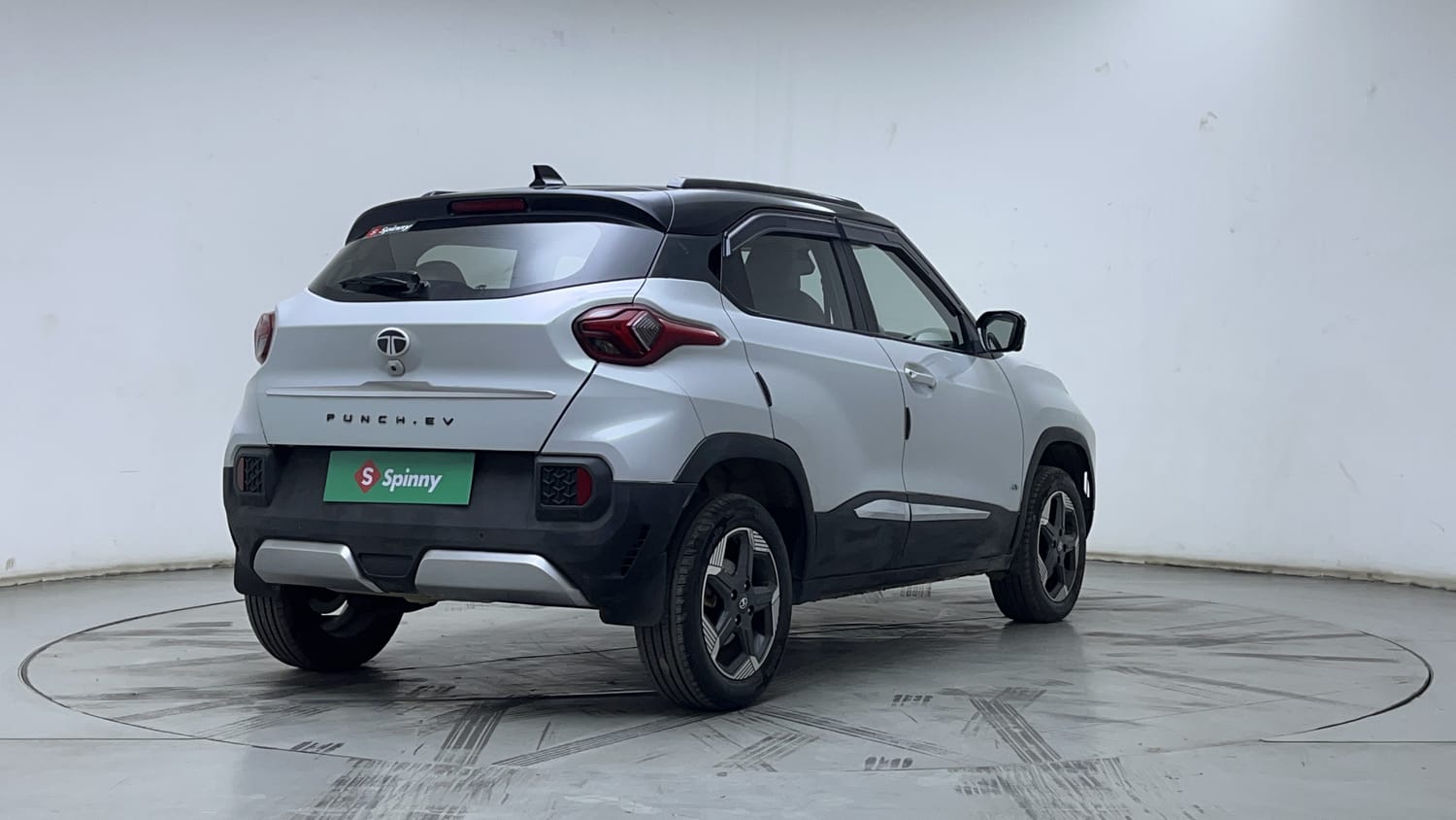 2024 Tata Punch EV Empowered Plus S long Range - Photo 5