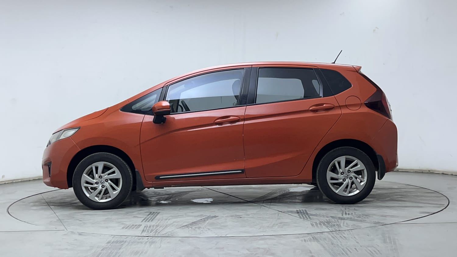 2015 Honda Jazz - 2