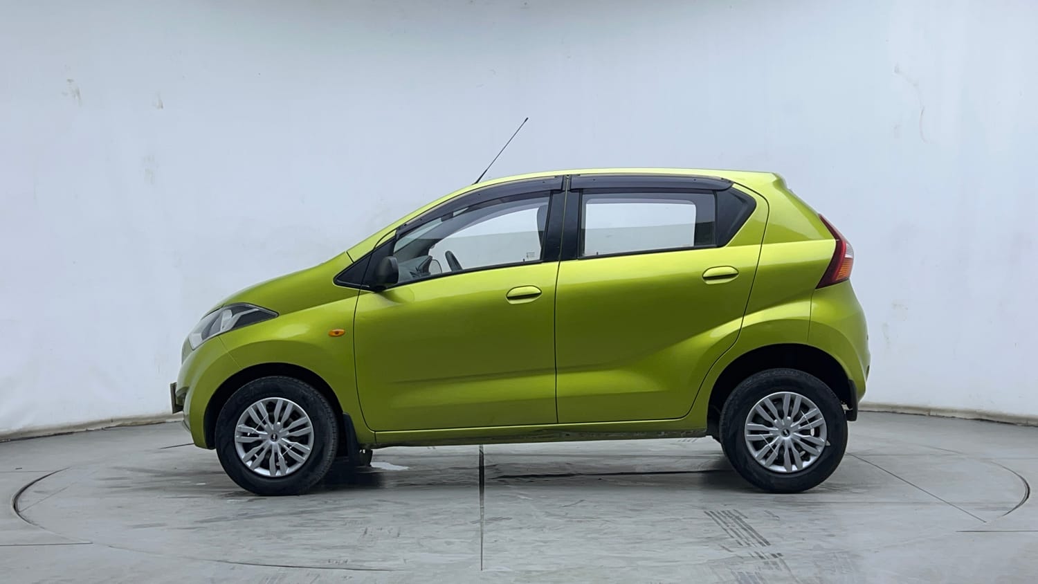 2016 Datsun Redi-GO - 2