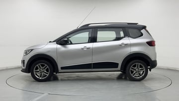 Used 2021 Renault Triber RXZ Dual Tone Petrol Manual Image