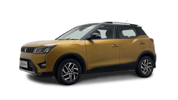 Used 2022 Mahindra XUV 300 W8 (O) 1.2 Petrol Petrol Manual Image