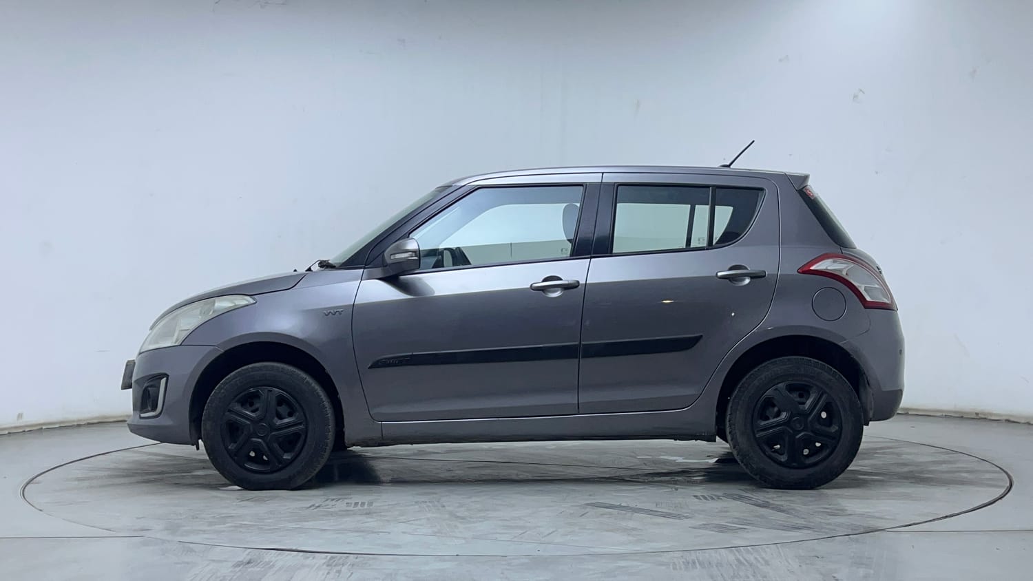 2015 Maruti Suzuki Swift - 2