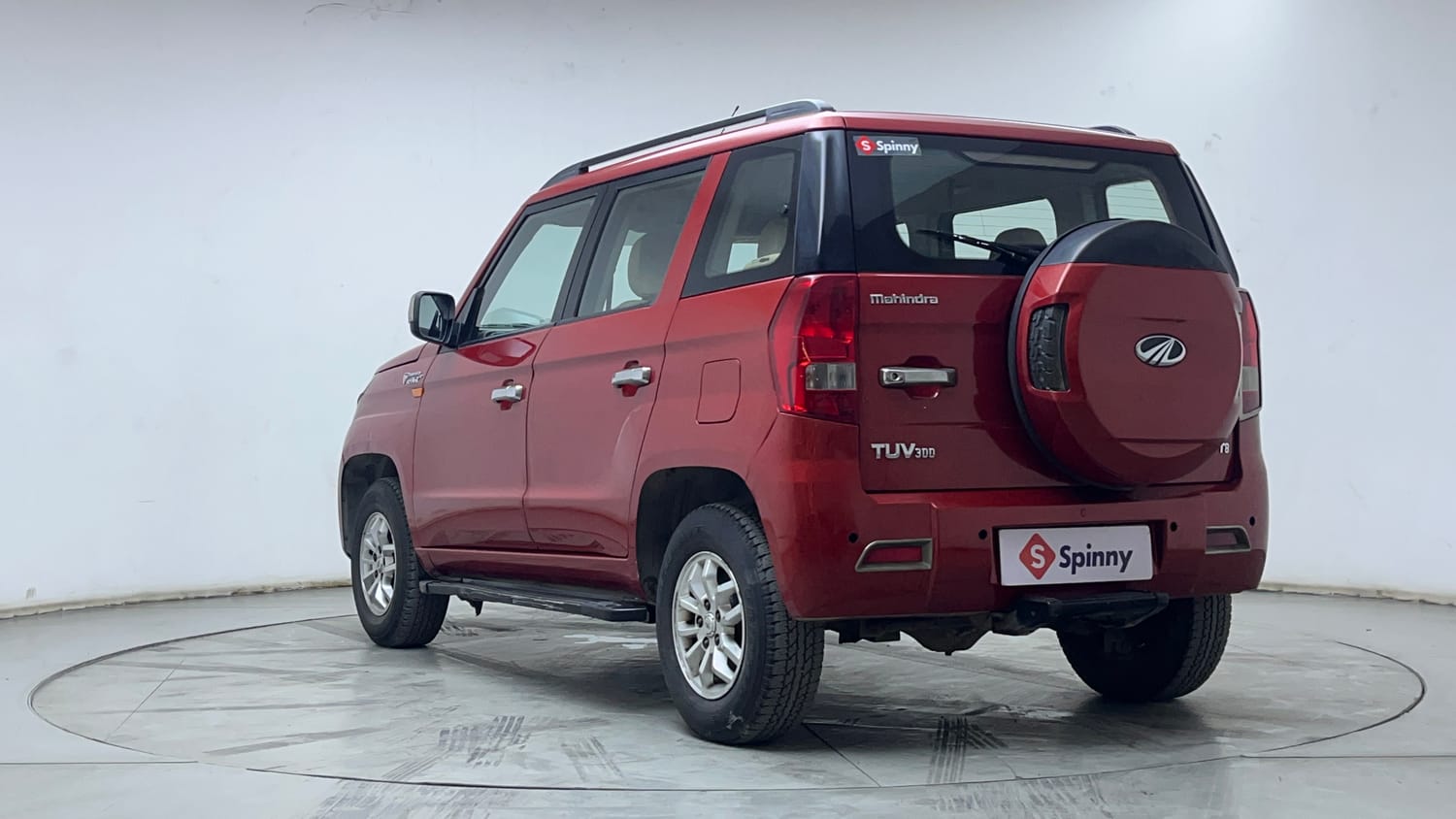 2016 Mahindra TUV300 - 3