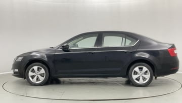 Used 2017 Skoda Octavia 1.8 TSI Style AT Petrol Automatic Image