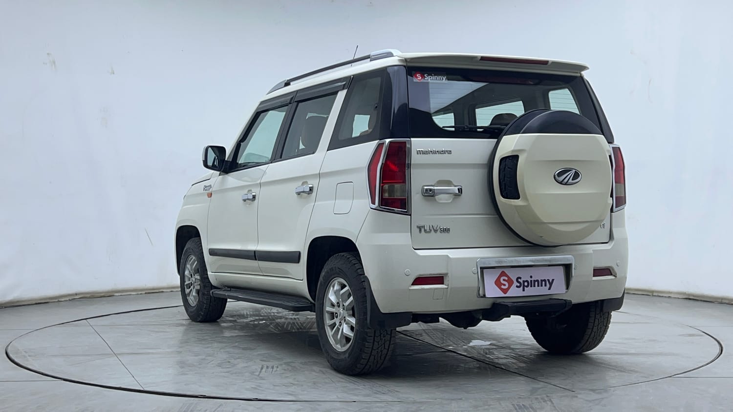 2015 Mahindra TUV300 - 3