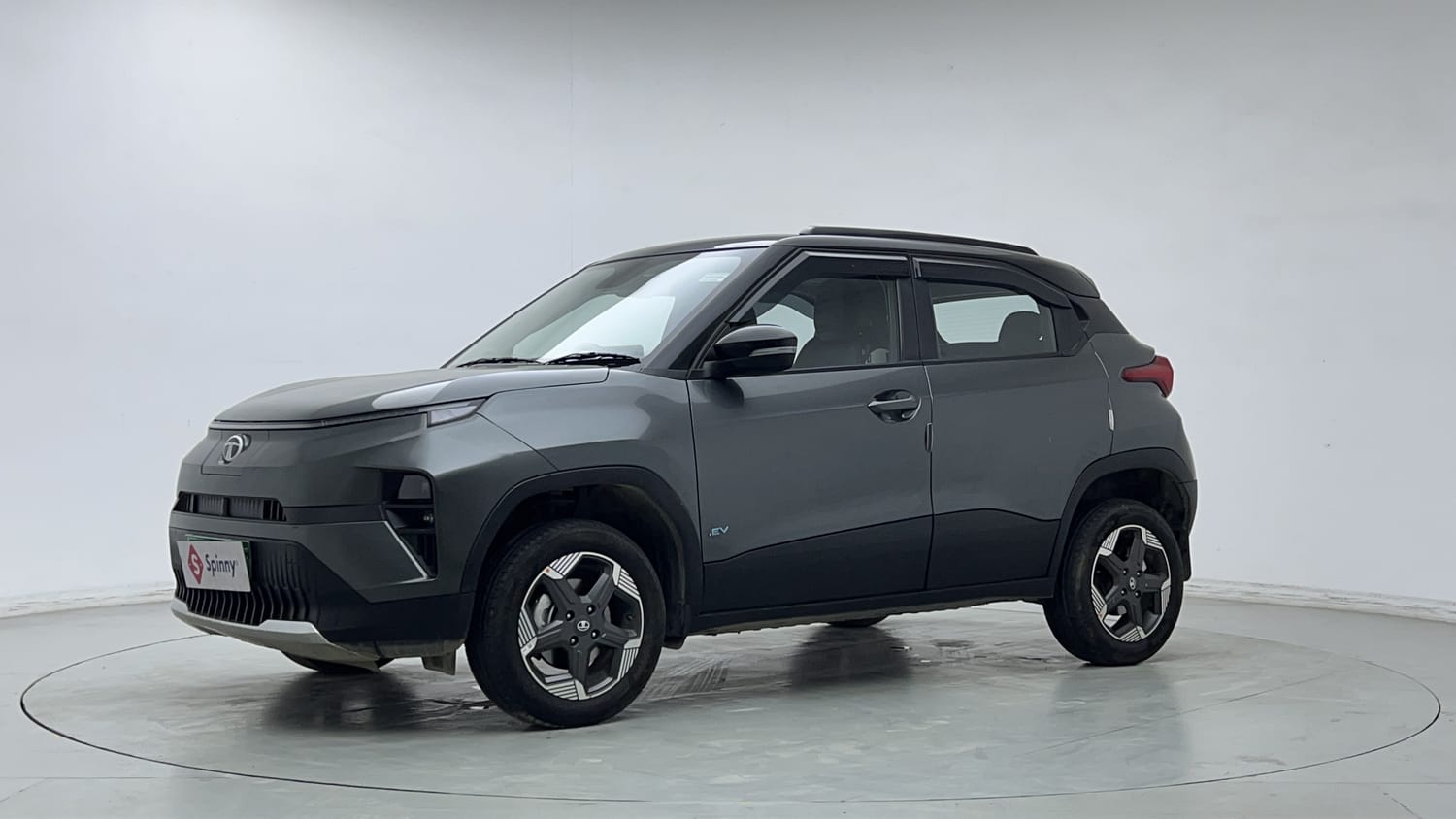 2024 Tata Punch EV Empowered (S) 3.3 - Photo 9