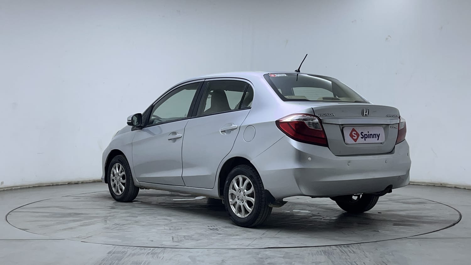 2016 Honda Amaze - 3