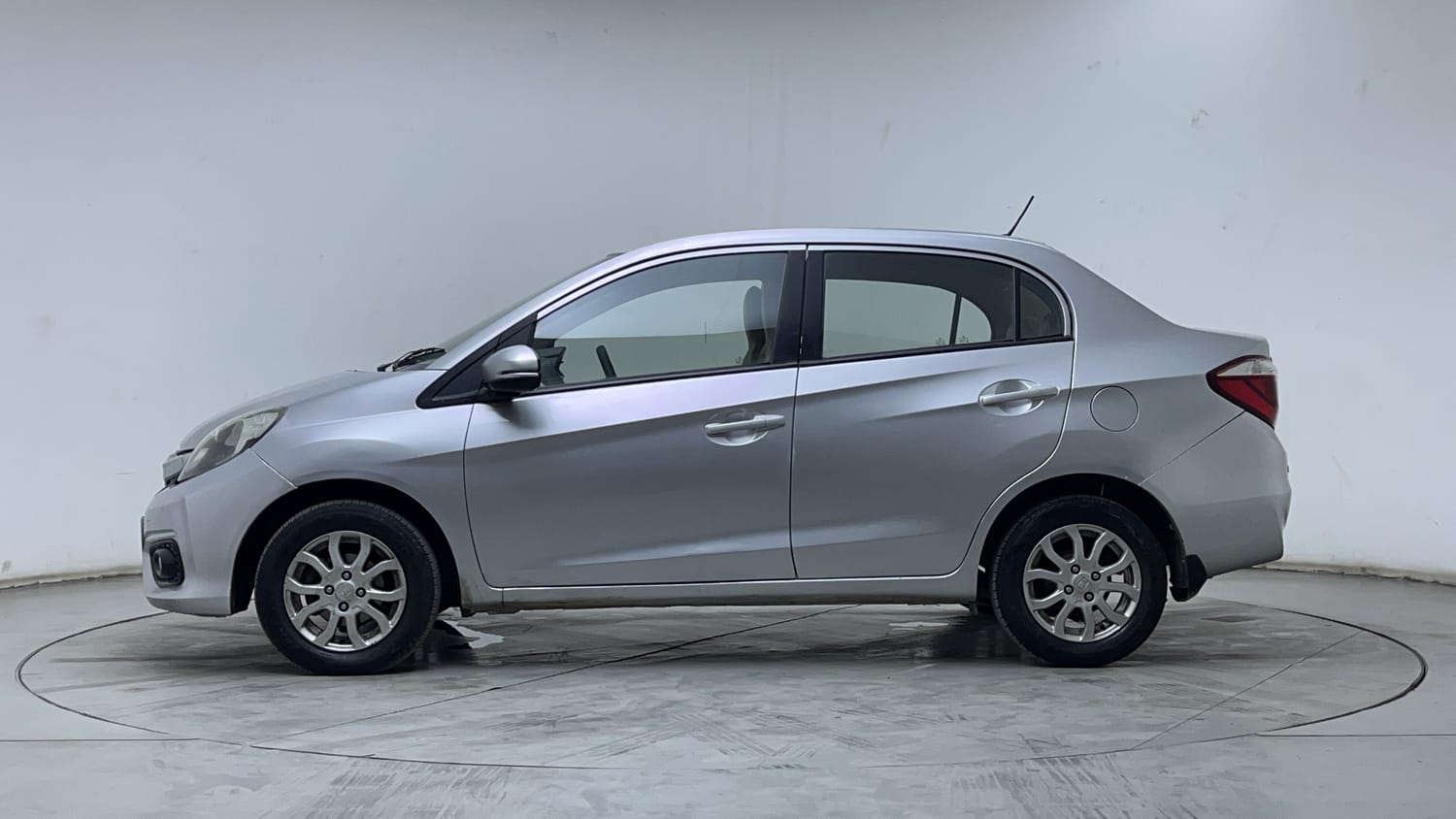 2016 Honda Amaze - 2