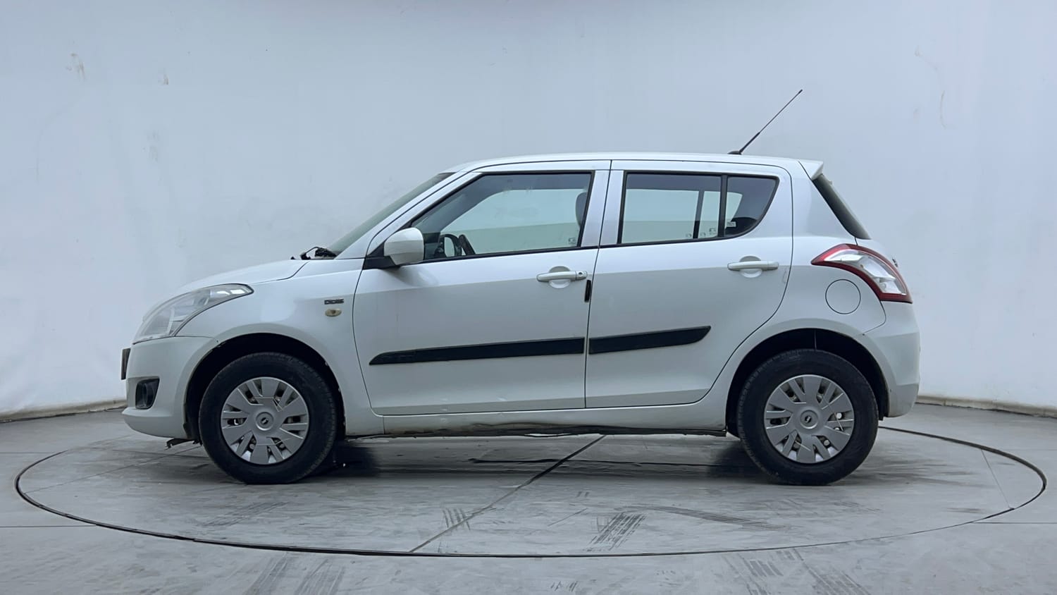 2013 Maruti Suzuki Swift - 2